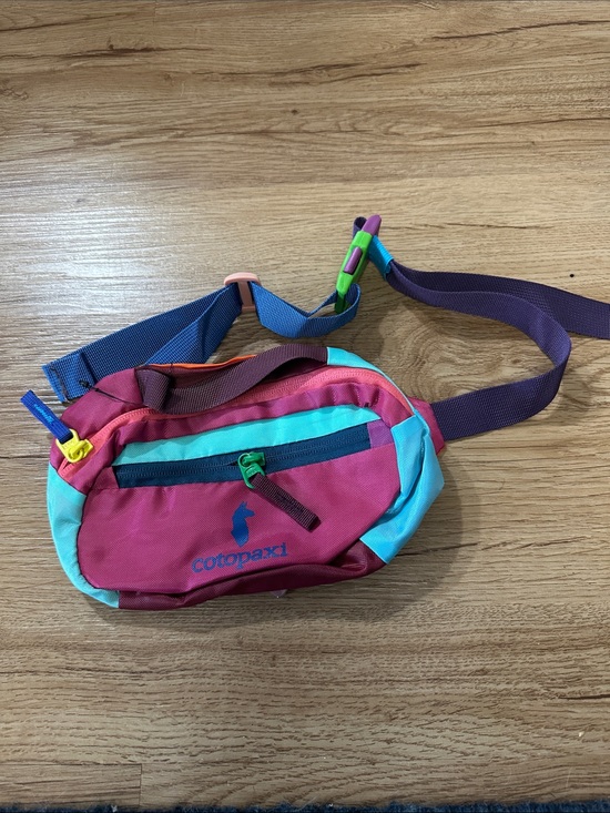 cotopaxi Handbags - Cotopaxi belt bag